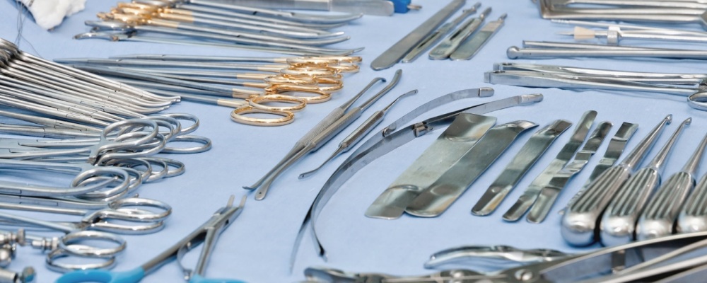 First class medical equipment scissors and tweezers3