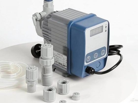 Are there any examples of Class 2 medical devices?